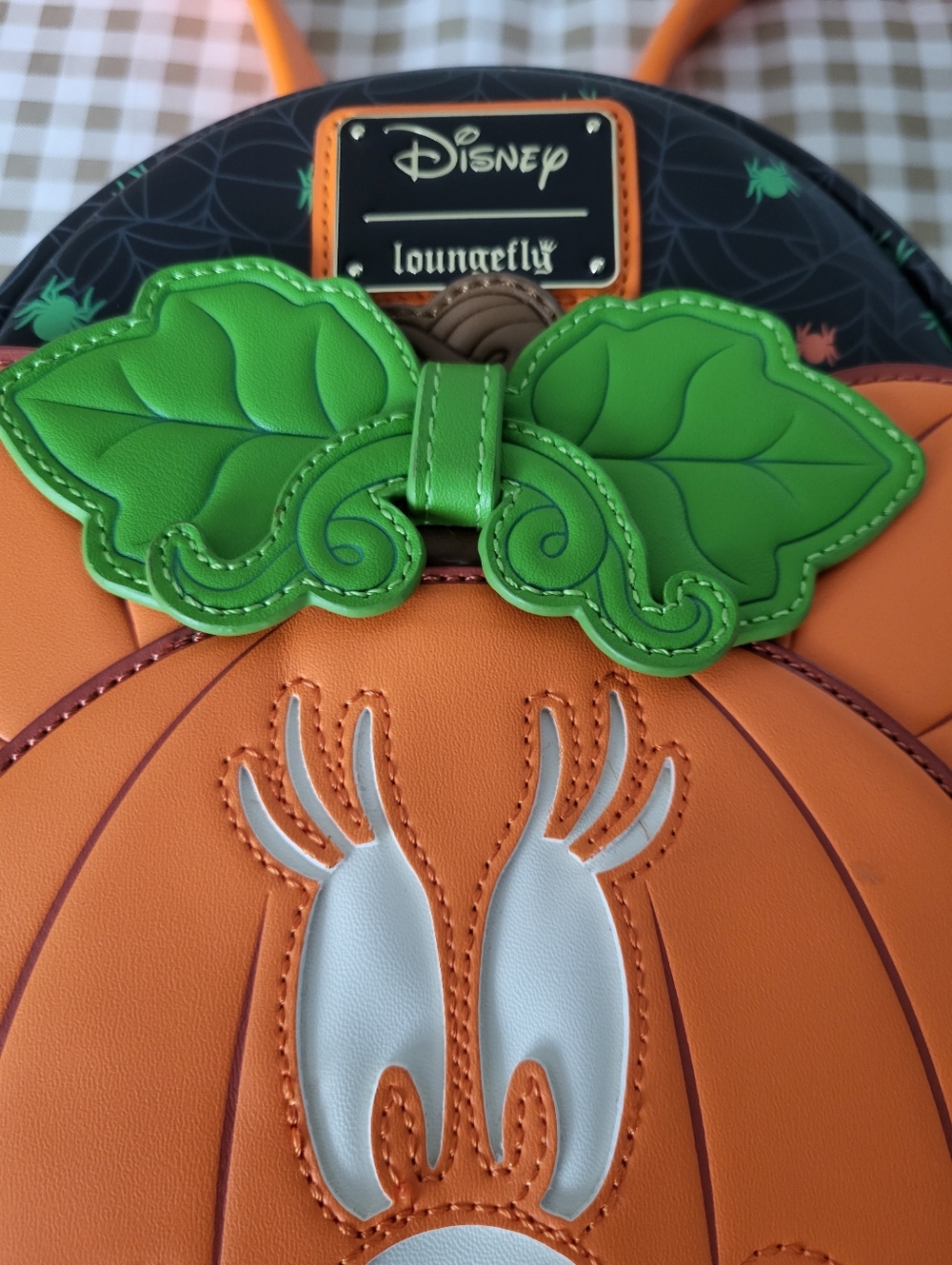 Loungefly Disney Glow in the Dark Pumpkin Minnie Mouse Women's Backpack - Picture 10 of 11